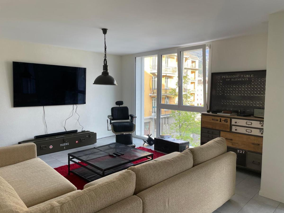 Chambre Double モントルー エクステリア 写真